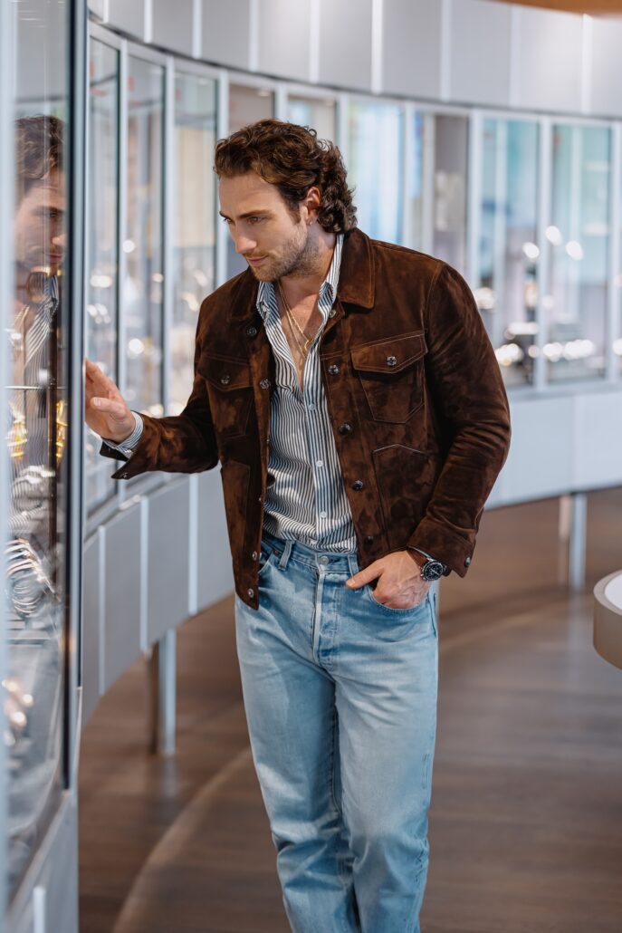 OMEGA Aaron Taylor Jonhson 3