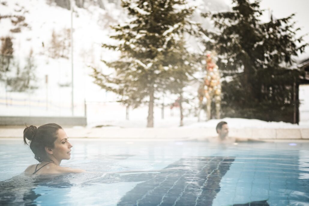 Outdoorpool c Hannes Niederkofler Hochfirst 1