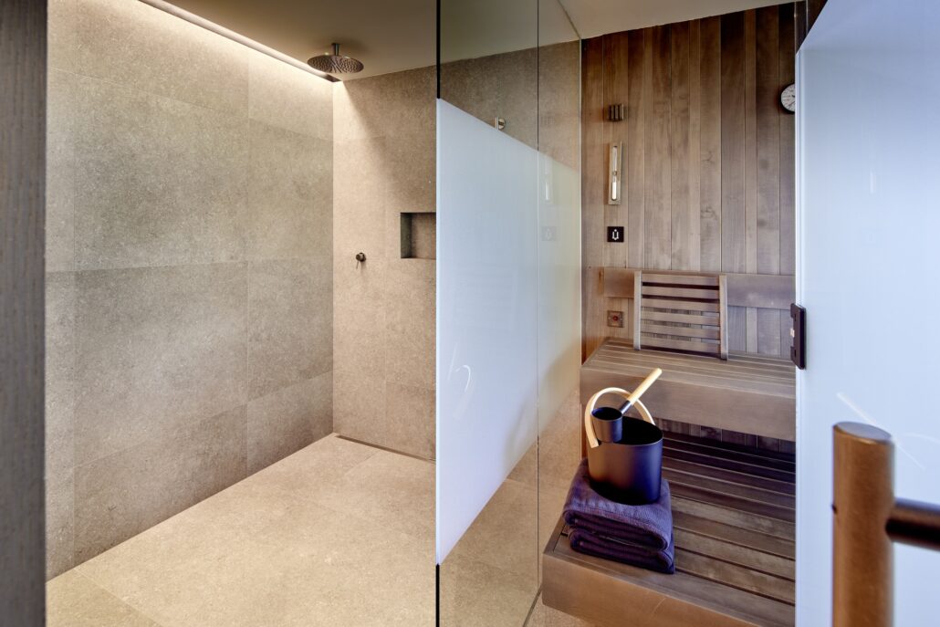 Regendusche und Sauna AMONTI Charlets