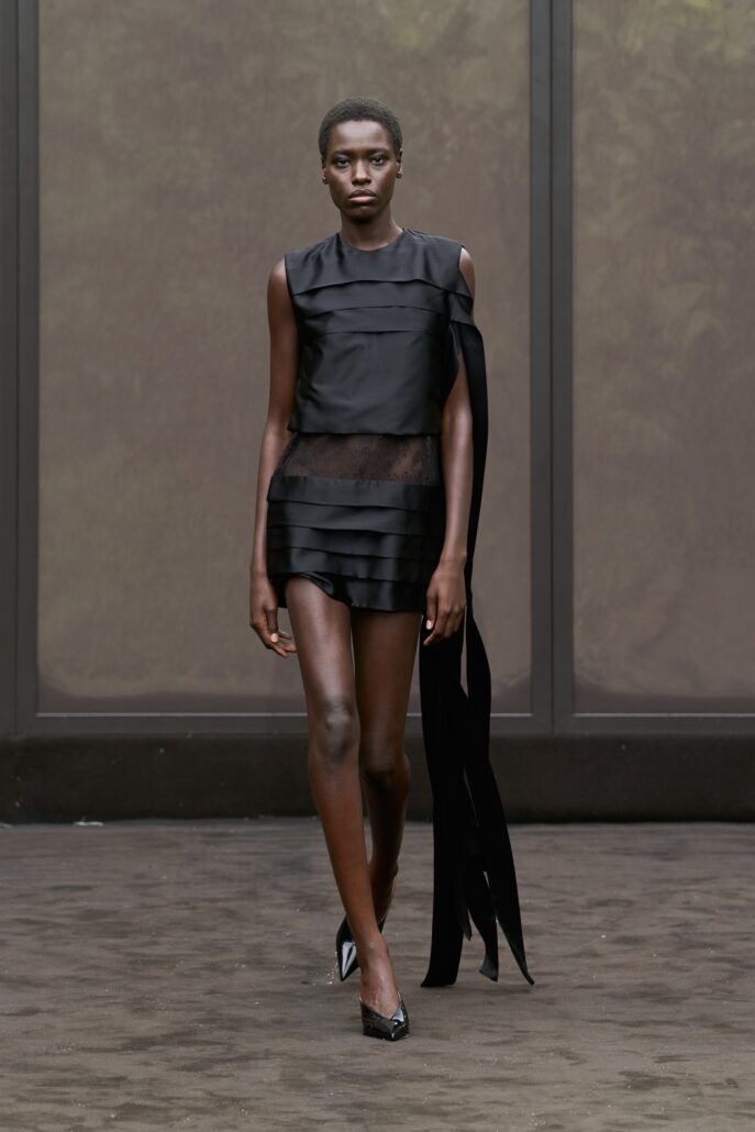 SF SS26 SHOW RUNWAY IMMEDIATE 12