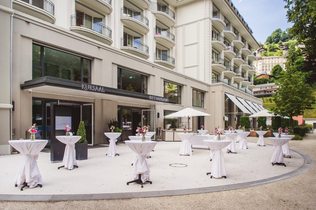 Sektempfang Copyright Kempinski Palace Engelberg Titlis Photocredit Monique De Caro