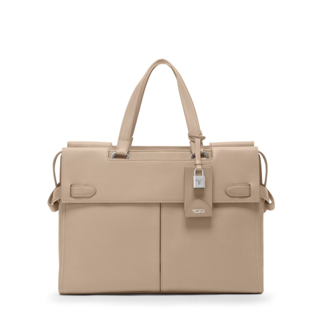 TUMI Agent medium Tote Oat Euro 650.00