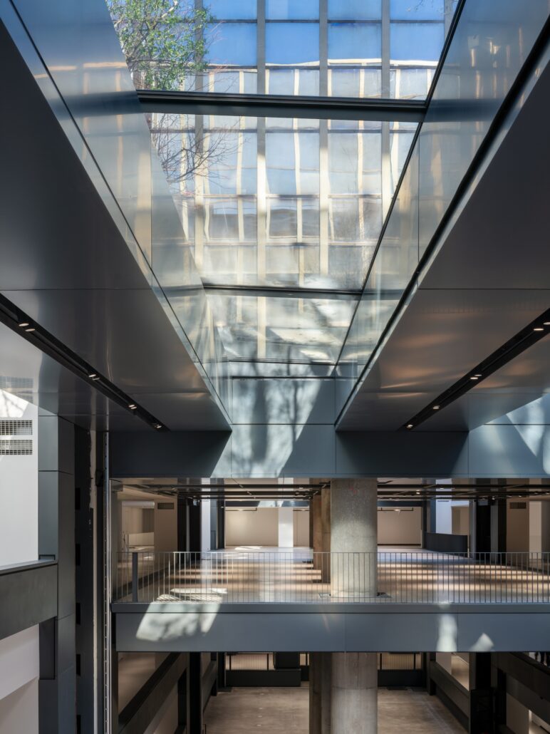 The Fondation Cartier pour lart contemporain Photo © Martin Argyroglo Rights until October 1st 2026 9 1
