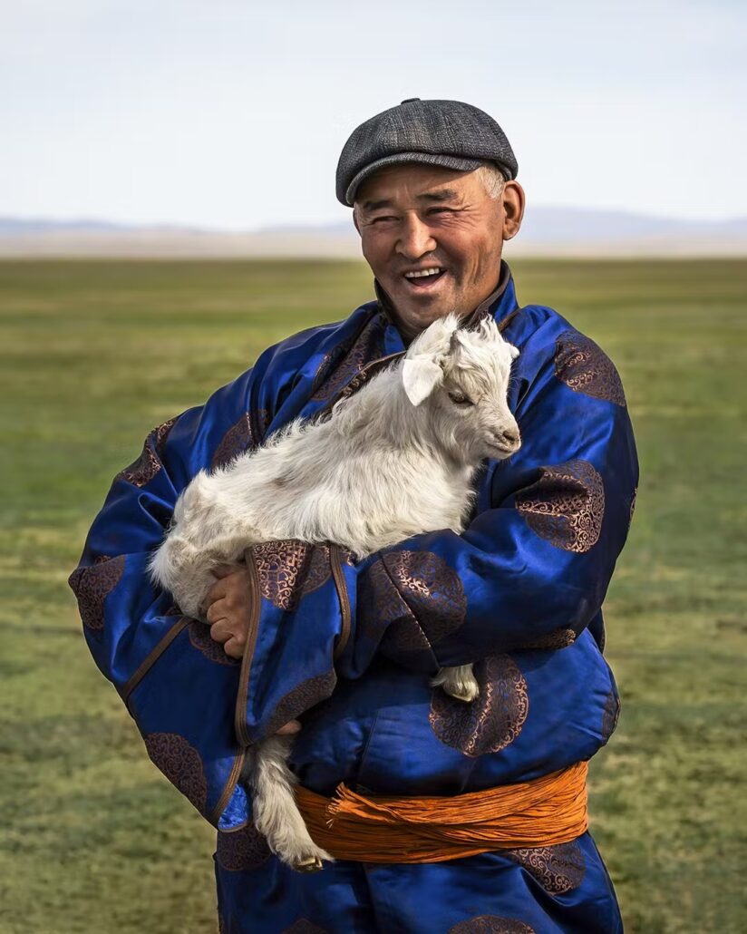 aCxvuSdWJ 7kSV4n LOROPIANAMONGOLIA 14052024 02 139 15 4X5 HD