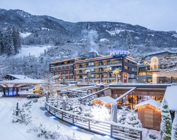 aussenansicht im winter quellenhof luxury resort passeier 1