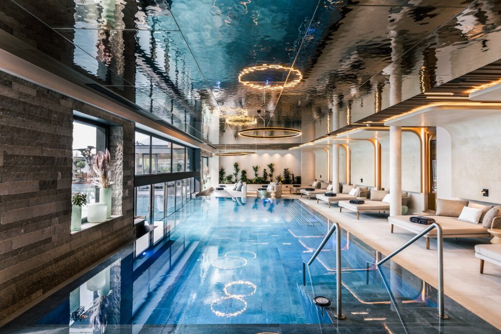 balancespa indoorpool quellenhof see lodge 0