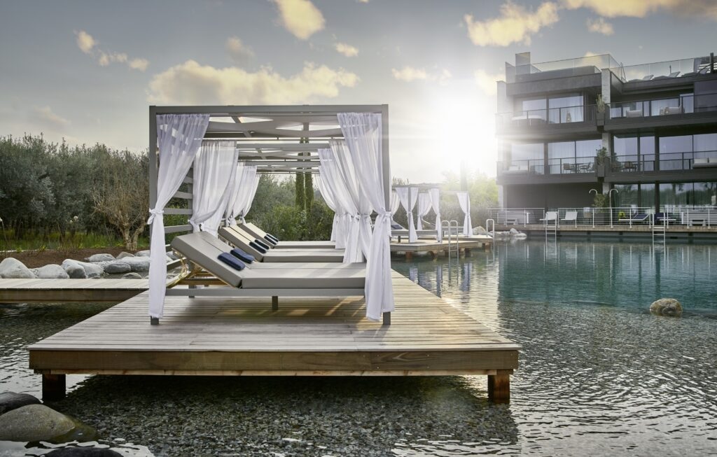 naturbadeteich quellenhof luxury resort lazise 2 1024x653 1