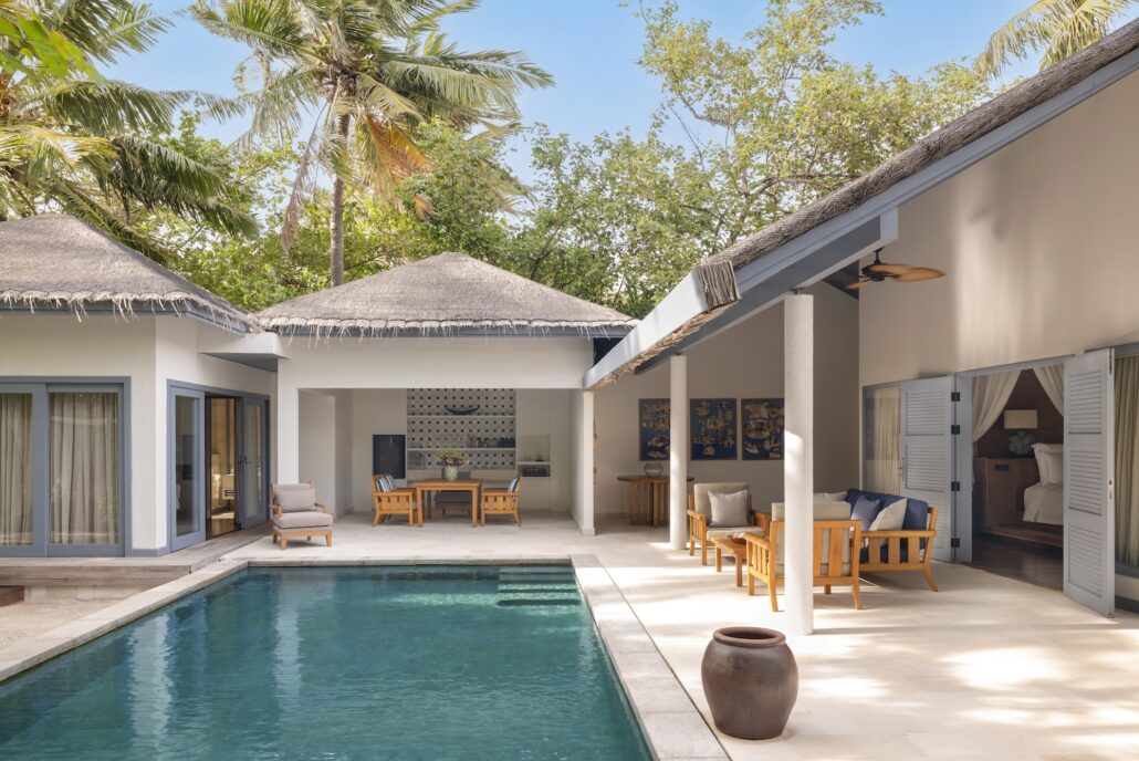 AC HPIM 2 Bedroom Island Villa Living Area