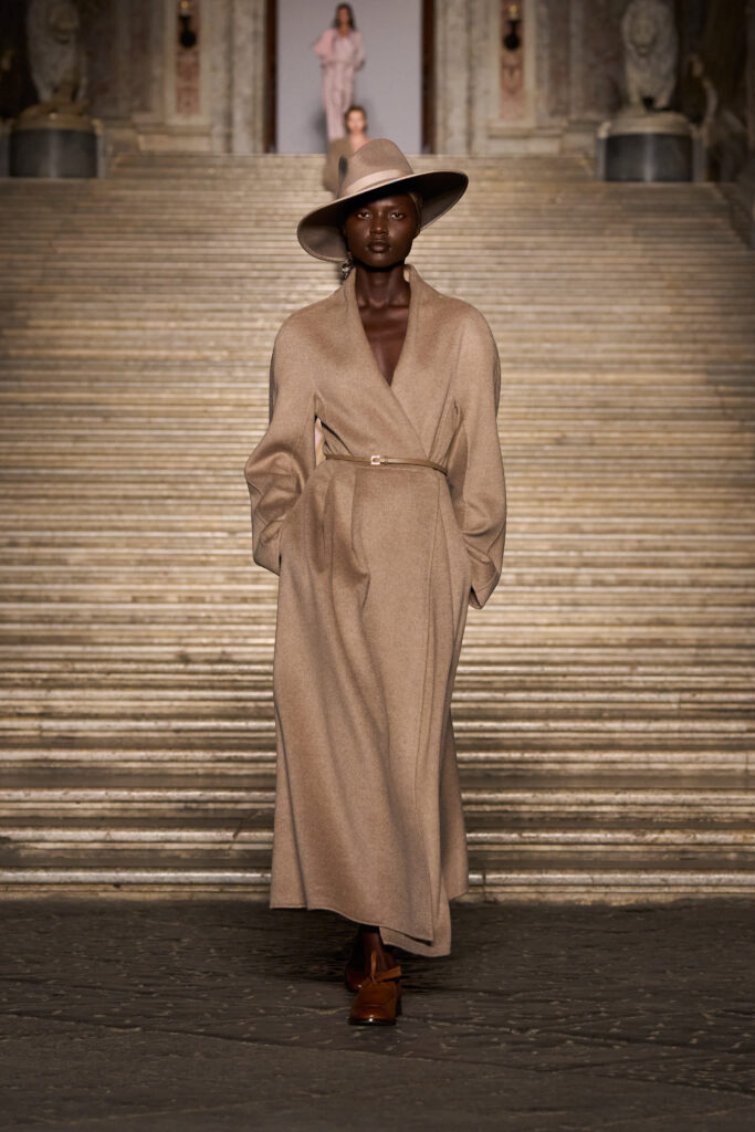 Max Mara resort S26 front looks 007 683x1024 1