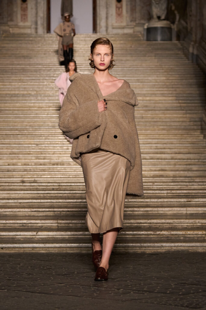 Max Mara resort S26 front looks 009 683x1024 1