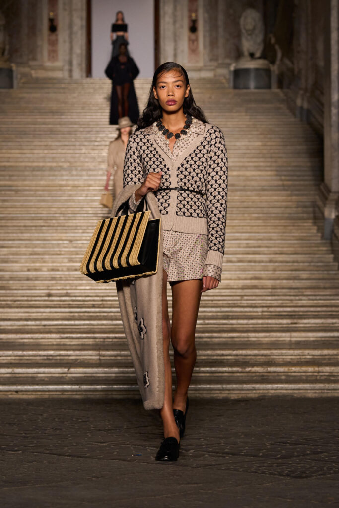 Max Mara resort S26 front looks 017 683x1024 1