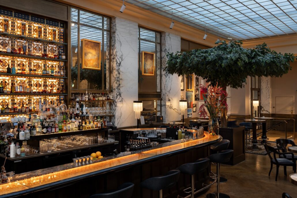 The Bank Bar Tony Gigov 2