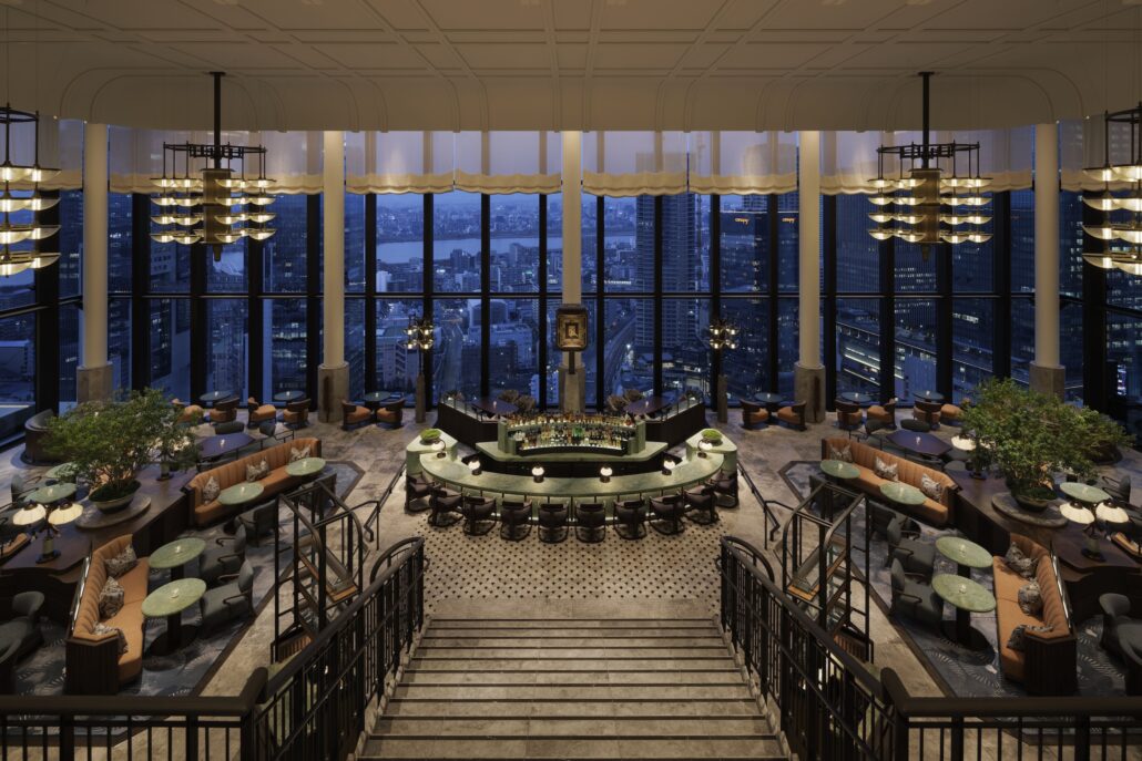 Waldorf Astoria Osaka Peacock Alley at Night