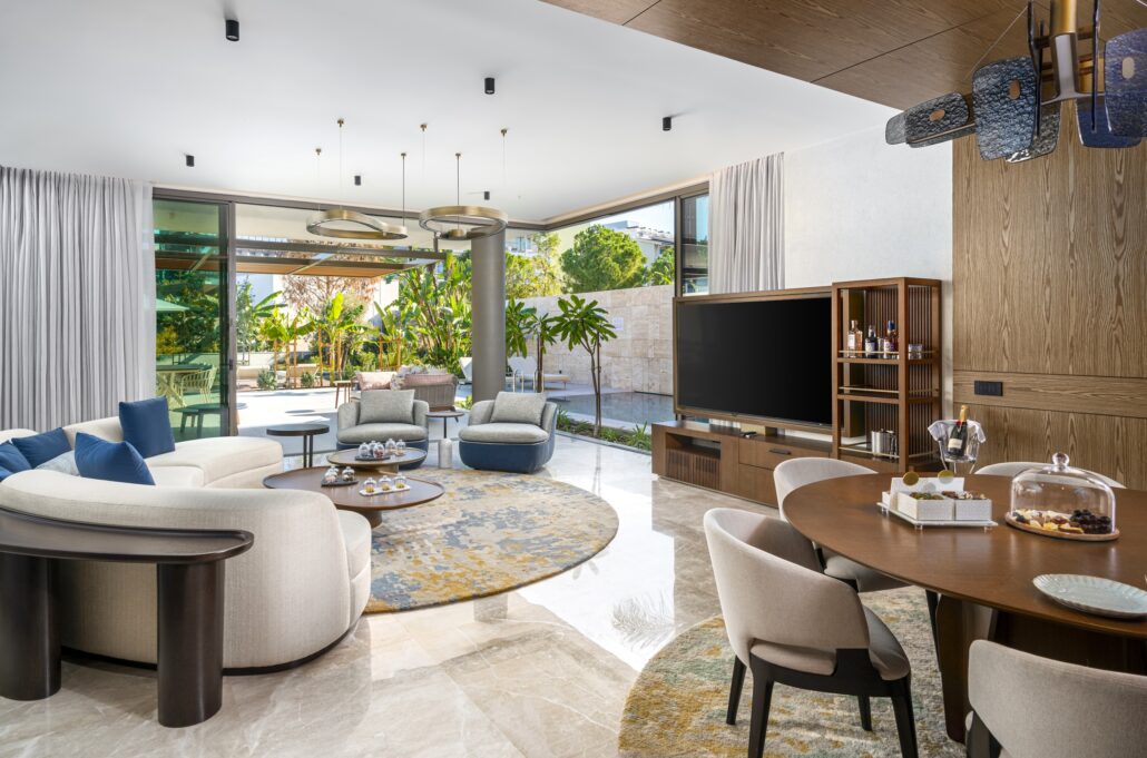 Bayou Villa with Three Bedrooms 1