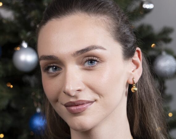 DJ Charlotte Kugelzauber Set vergoldet 1 4010x5012 1 scaled e1764940443792