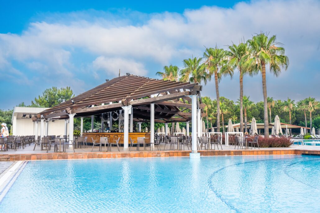 Lara Barut Collection Meltem Pool Bar 2