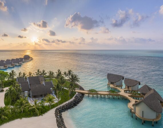 JW Marriott Kaafu Atoll Island Resort Spa Sunrise