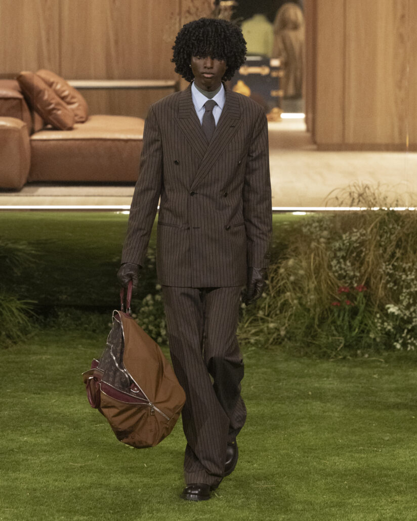 LOUIS VUITTON MENrsquoS FALL WINTER 2026 LOOK 32