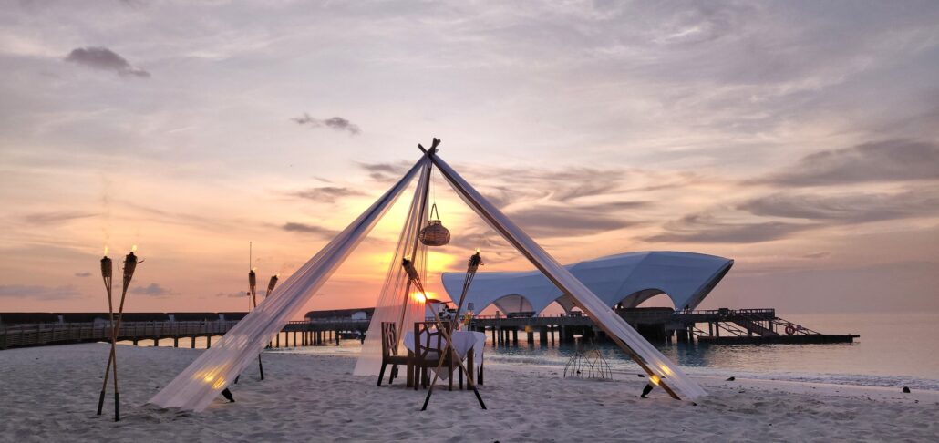 The Westin Maldives Miriandhoo Resort Destination Dining Set Up