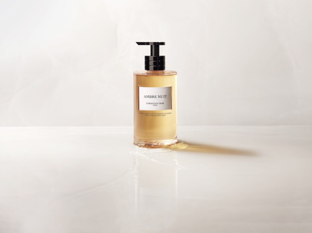 F083 LCP BATH AND BODY 25 P01E Savon AMBRE NUIT MD F39