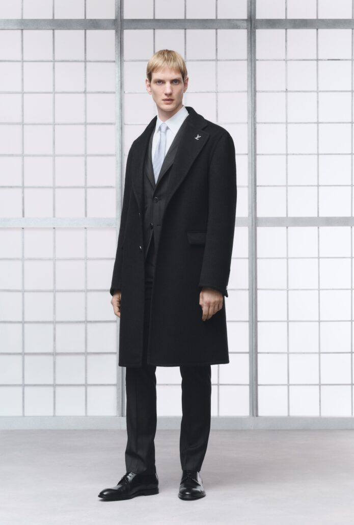 LOUIS VUITTON MENrsquoS NEW FORMAL SPRING SUMMER 2026 LOOK 2