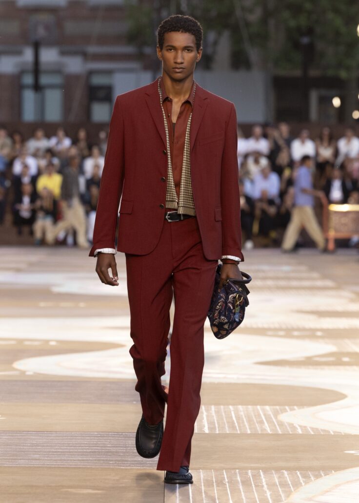 LOUIS VUITTON MENrsquoS SPRING SUMMER 2026 SHOW LOOK 21 736x1030 1