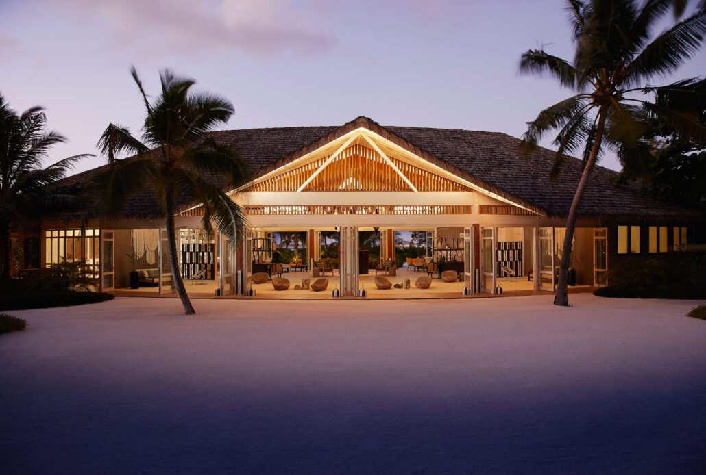 Le Meridien Maldives Resort Spa Le Meridien Hub %C2%A9Le Meridien Maldives Resort Spa