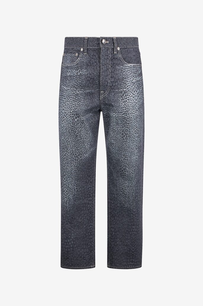 WNJ216DAR3104936 ECOM STILL