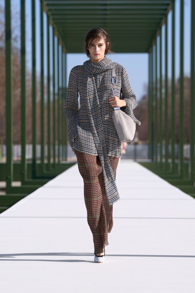 DIOR W RTW FW2627 FRONT LOOK 04 2x3