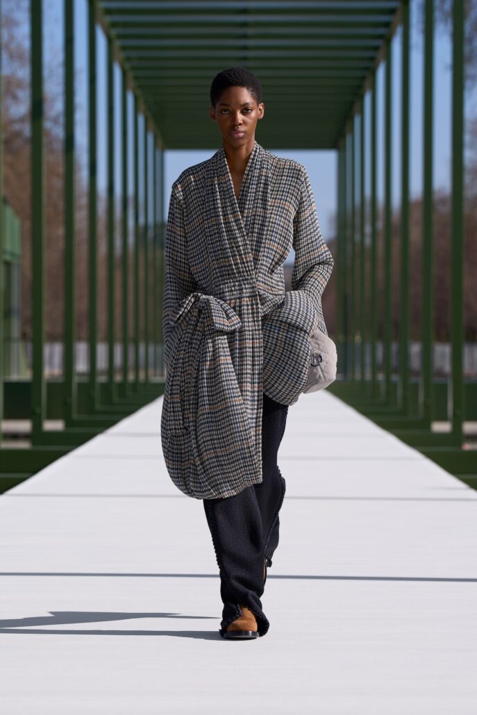 DIOR W RTW FW2627 FRONT LOOK 15 2x3