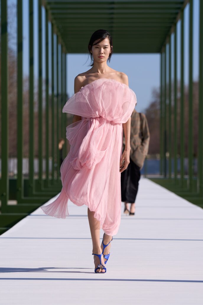 DIOR W RTW FW2627 FRONT LOOK 45 2x3