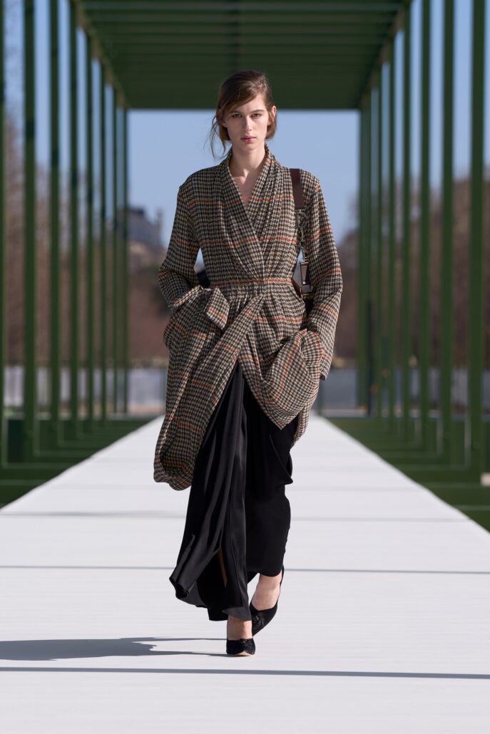 DIOR W RTW FW2627 FRONT LOOK 46 2x3