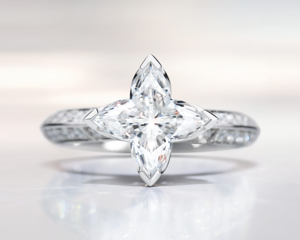 JHJ SAVOIR FAIRE26 LV DIAMONDS BAGUE NO LOGO 300 DIGITAL PRESS KIT 2000x1600