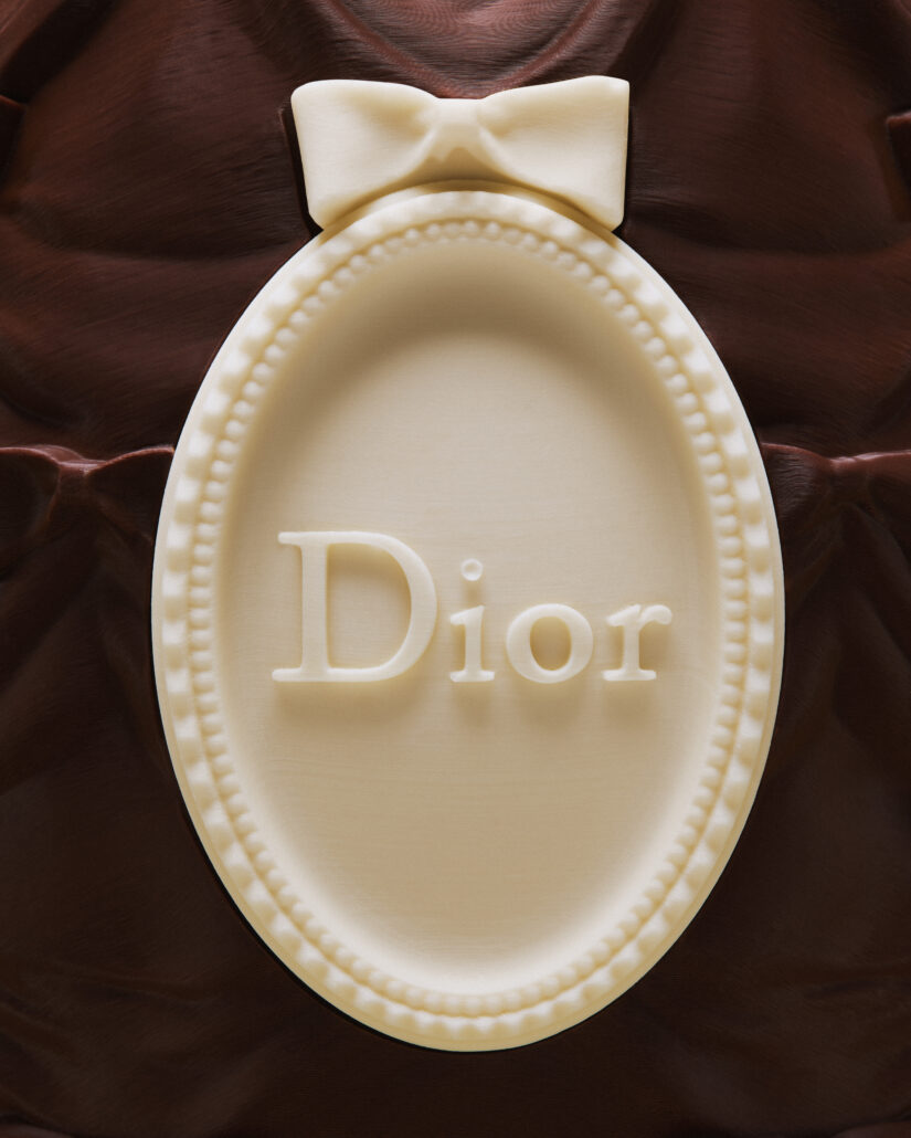 LOEUF EN CHOCOLAT DU 30 MONTAIGNE PAR ALLENO 10