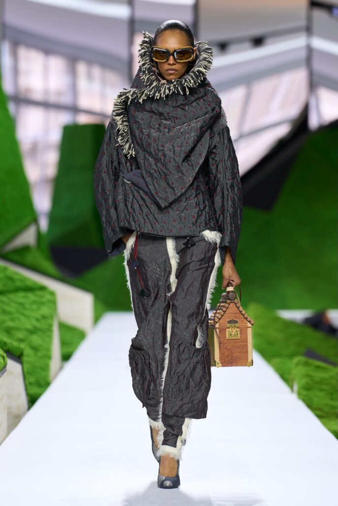 LOOK 11