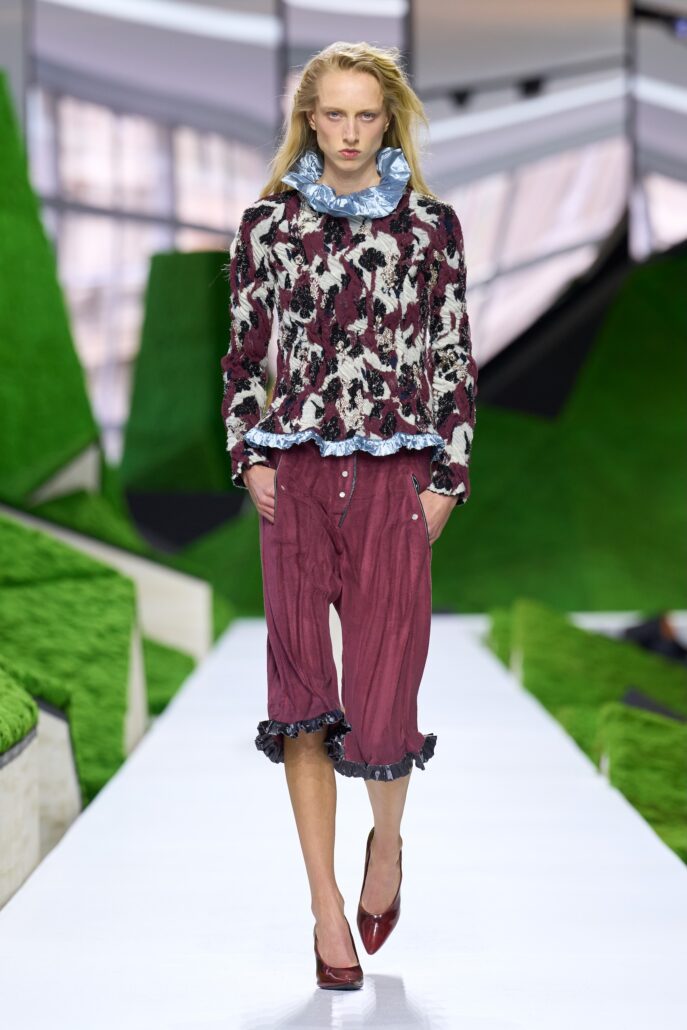 LOOK 18