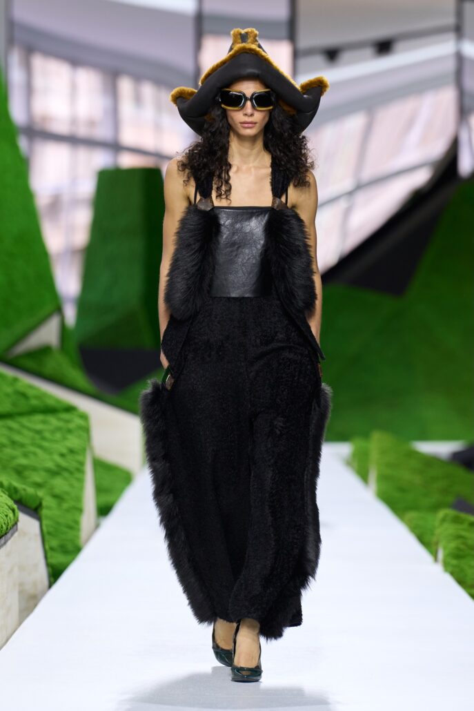 LOOK 24