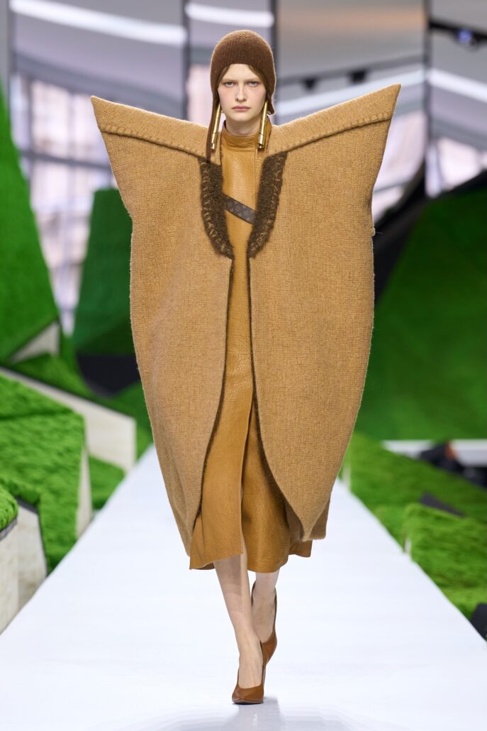 LOOK 4