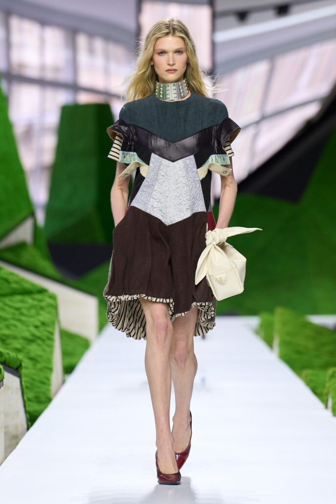 LOOK 8