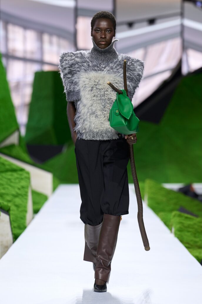 LOOK 9