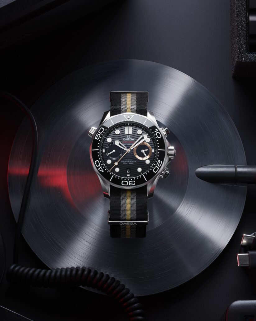 OMEGA 2026 Seamaster Diver 300M Chronograph 007 First Light 210.32.44.51.01.002 4 5