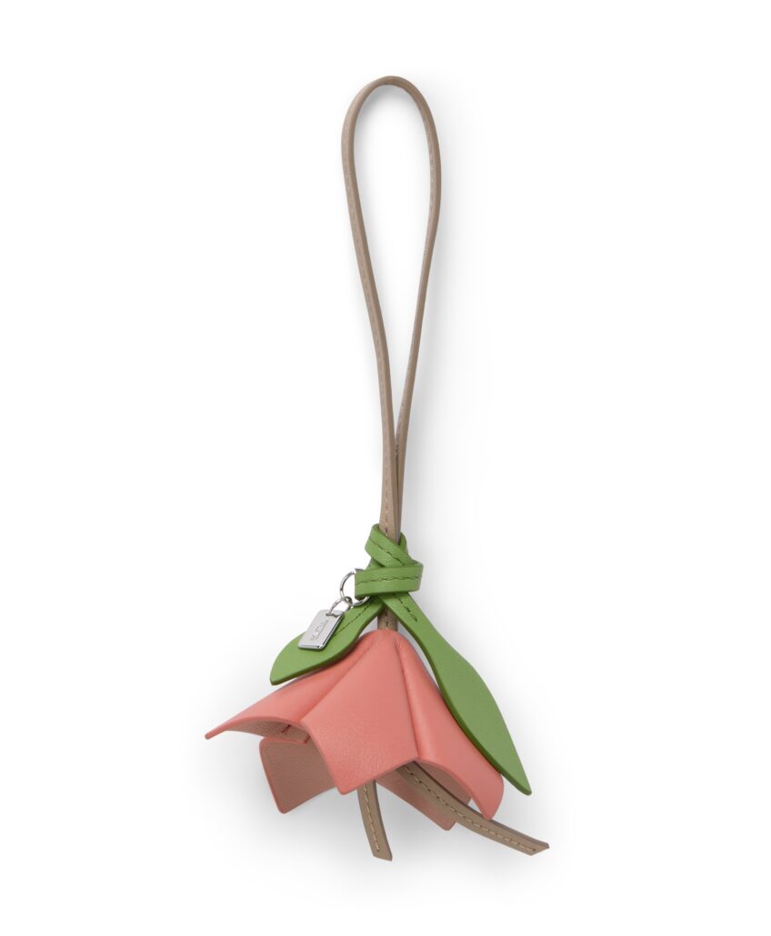TUMI Flower Bag Charm 90 Euro