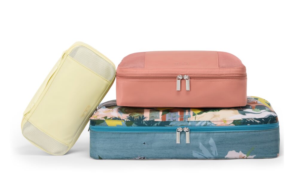 TUMI Packing Cube Set Mediterranean small 90 Euro medium 120 Euro Large 150 Euro e1775044906956