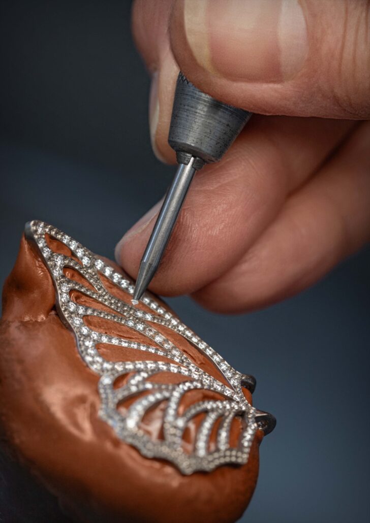 134977 9001 Red Carpet Collection Ring making of 1
