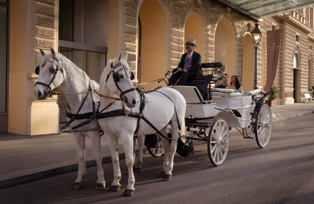 Anantara Palais Hansen Vienna Lifestyle Fiaker Hotel Entrance 3829