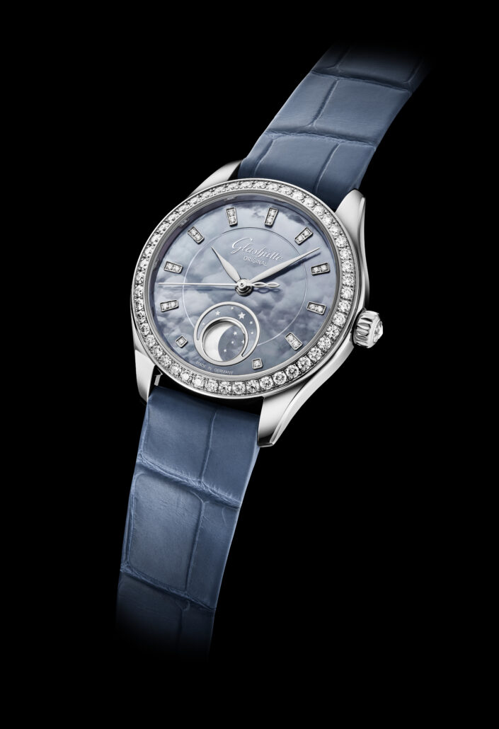 1 35 14 04 12 04 Serenade Luna ZB Skyline Blau Opus
