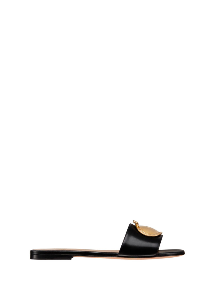 12 DIOR ACCESS FALL 2026 SHOES 0006 KCO694LABS900 E02