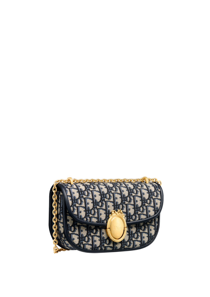 2 Mode Femme Fall 2026 Acc M3921QTZQM928 E03