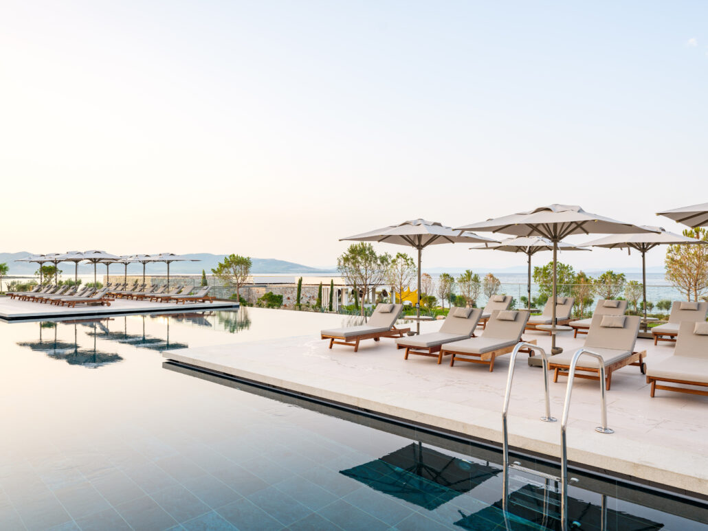 Tuerkische Aegaeis Community Zone Pool Anda Barut Collection c Barut Hotels