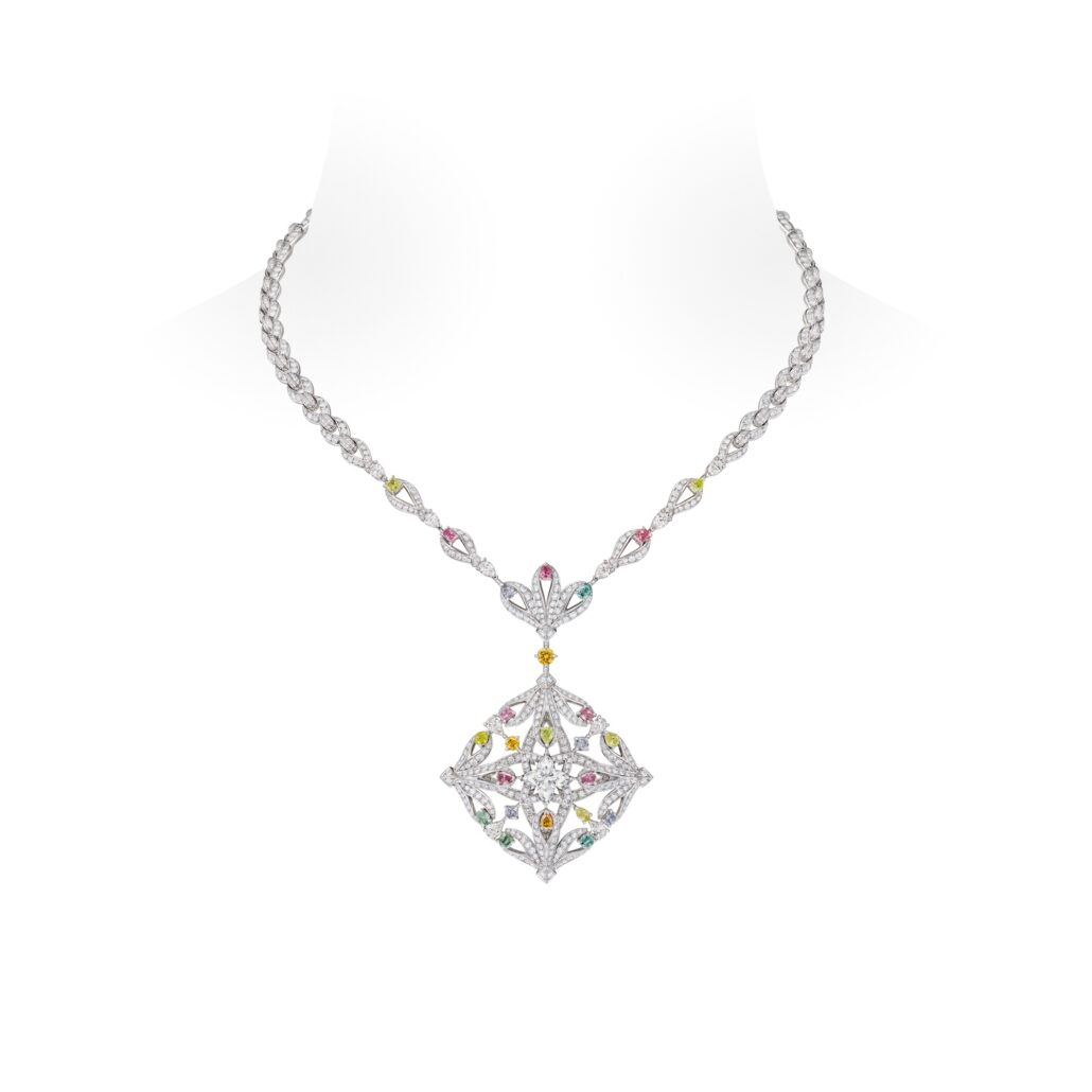 VICTORY PENDANT. LOUIS VUITTON MYTHICA COLLECTION LOUIS VUITTON HIGH JEWELRY